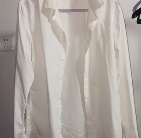 白衬衣,男士xxl180,135斤左右可以...