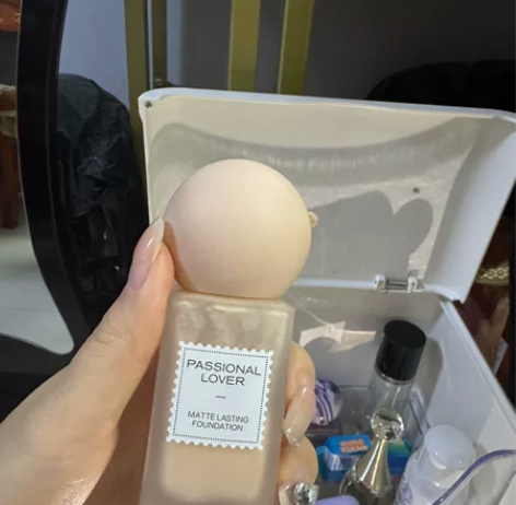 PL蹭不掉粉底液1.0油皮亲妈轻薄控油持久...