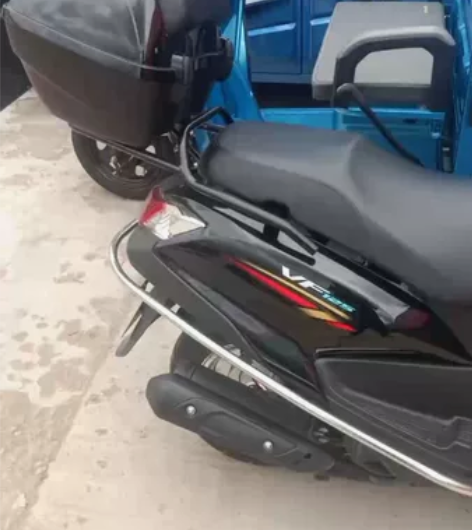 豪爵VF125踏板摩托车,23年7月上牌跑...