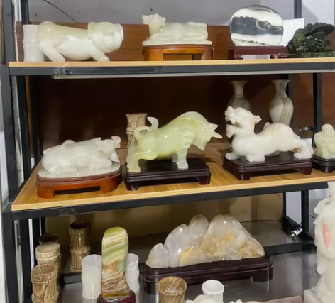 玉石摆件工艺品摆件家居装饰。看好哪个联系我...