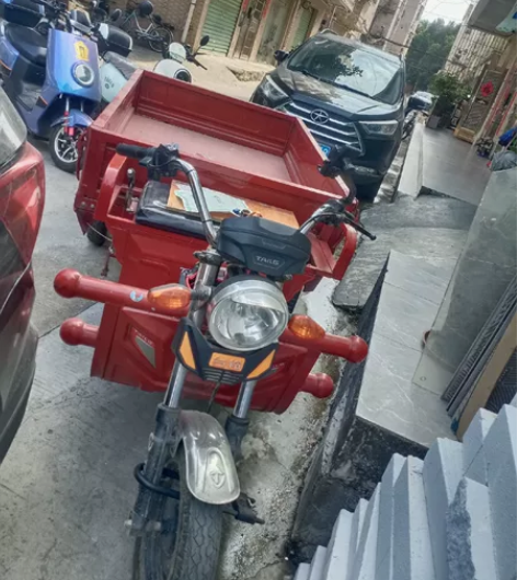 生意难做,准备回家,现出售原装台铃三轮车,...