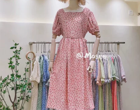 方领田园风小碎花连衣裙2022夏季新款女绑...