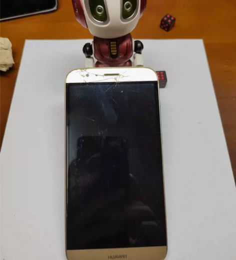 华为麦芒 屏幕碎了 屏幕中间触屏不好...