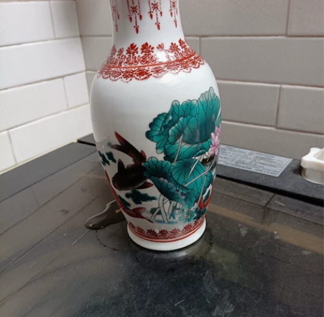 景德镇花瓶 感兴趣的话点“我想要”和我私聊...