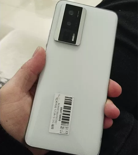 红米K60,高配12+512,第一代骁龙8...