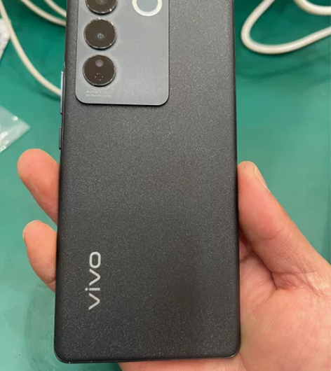 型号：  VIVO S16 内存：  12...