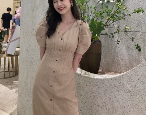 新款收腰显瘦气质v领连衣裙女中长款腰封法…...