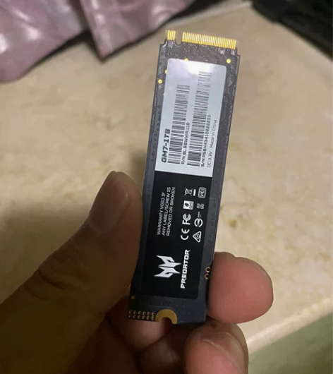 宏基内存条,容量 1TB 新买的宏基-掠夺...