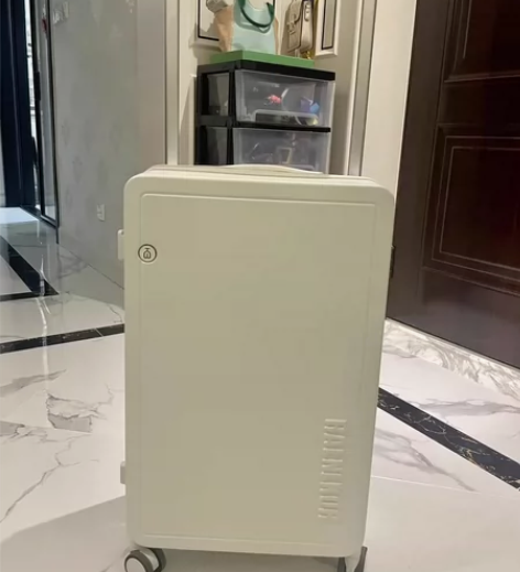 朗客24寸白色行李箱 全新 全新一次都没用...