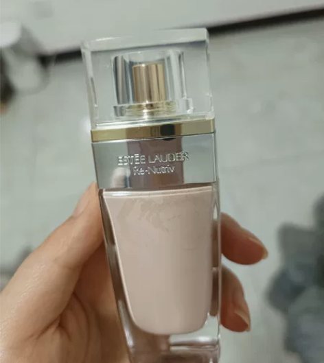 雅诗兰黛白金粉底液,色号C10,全新正品,...