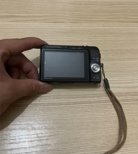 卡西欧ex-z1050相机,成色如图所示 ...