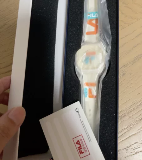 全新未使用,斐乐手表 6105-007系...