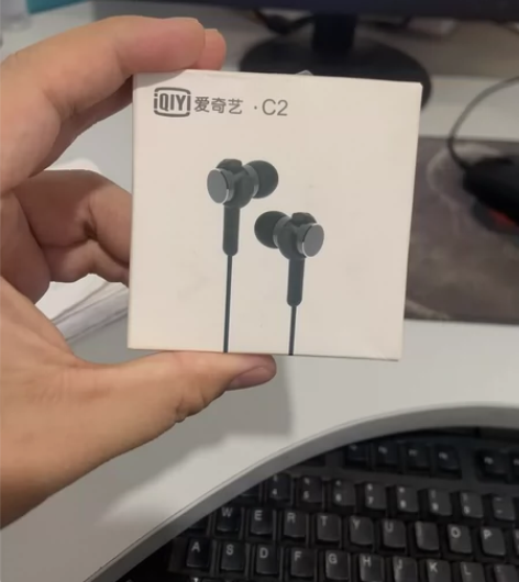 爱奇艺c2 全新未拆封~ 感兴趣的话点...