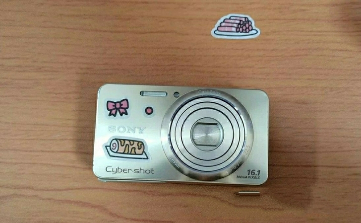 索尼w570,数码ccd,成色如图,配件齐...