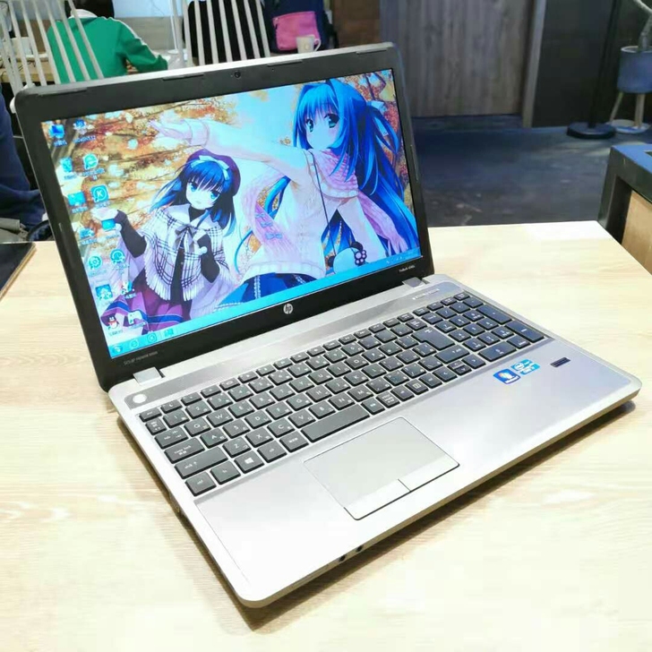 女生闲置惠普笔记本电脑 i7处理器 8g运行