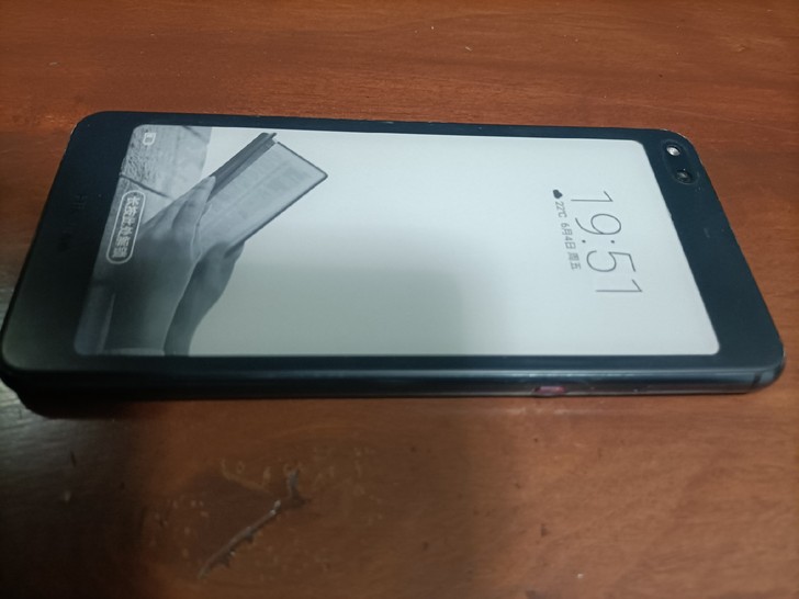 自用海信水墨双屏eink手机a6（6+12...