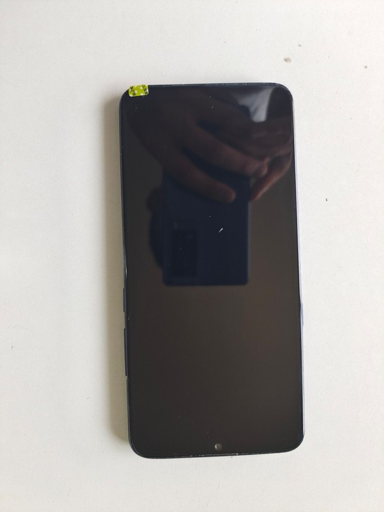 vivox23 8+128GB 换过国...