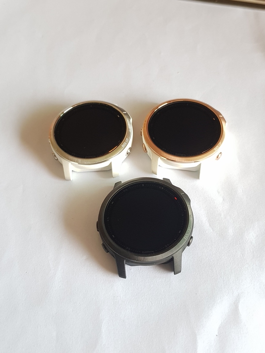 佳明Fenix 6S手表屏幕