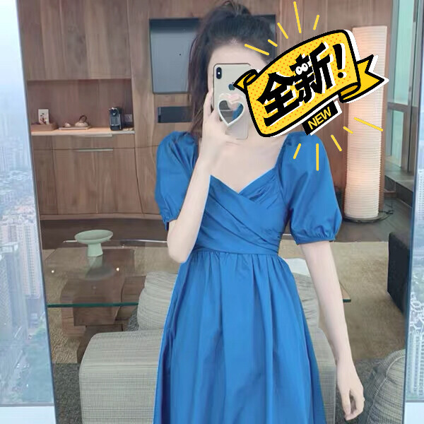 低价清理衣柜。全新XL码蓝色泡泡袖设计连衣...