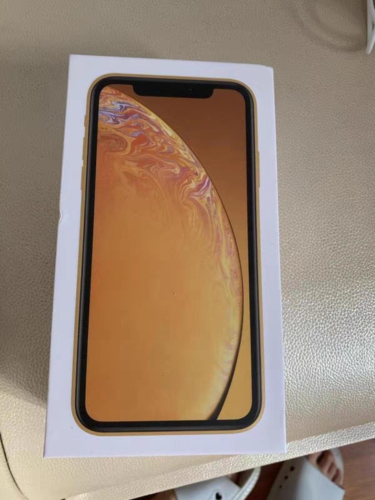 原装iPhone XS Max 64g全新...