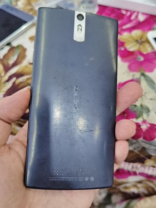 二手oppo X909.不开机了吧！废品处...