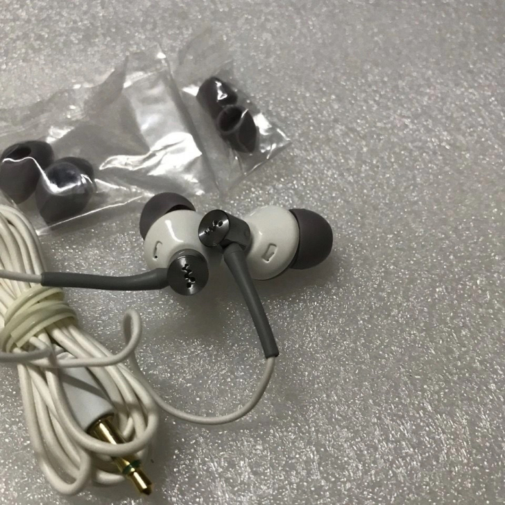 泰国版经典索尼mdr-082 耳机 入耳式...