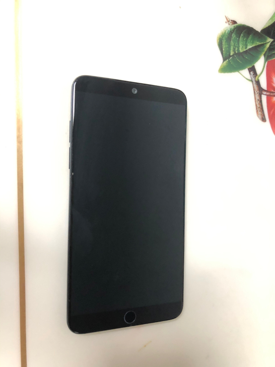 魅族15，4+64G，骁龙660处理器，吃...