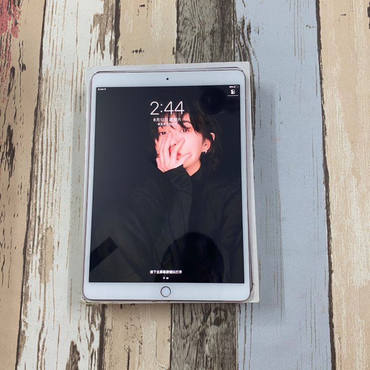 特价iPad pro2代 10.5寸 插卡...