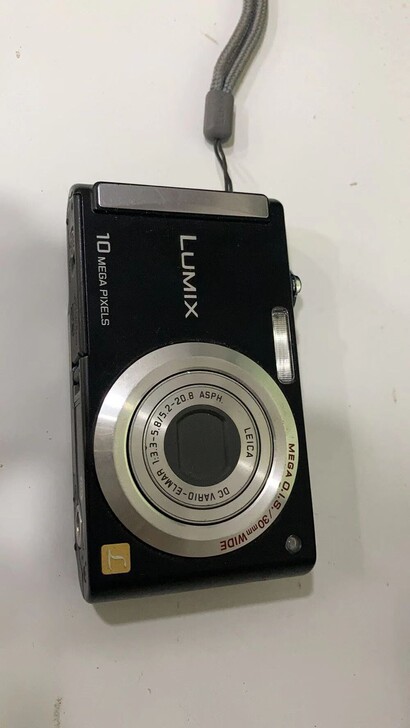 松下DMC-FS5数码相机出售 没有电池无...