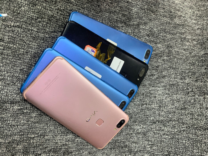 vivo x20手机。内爆vivo x20...