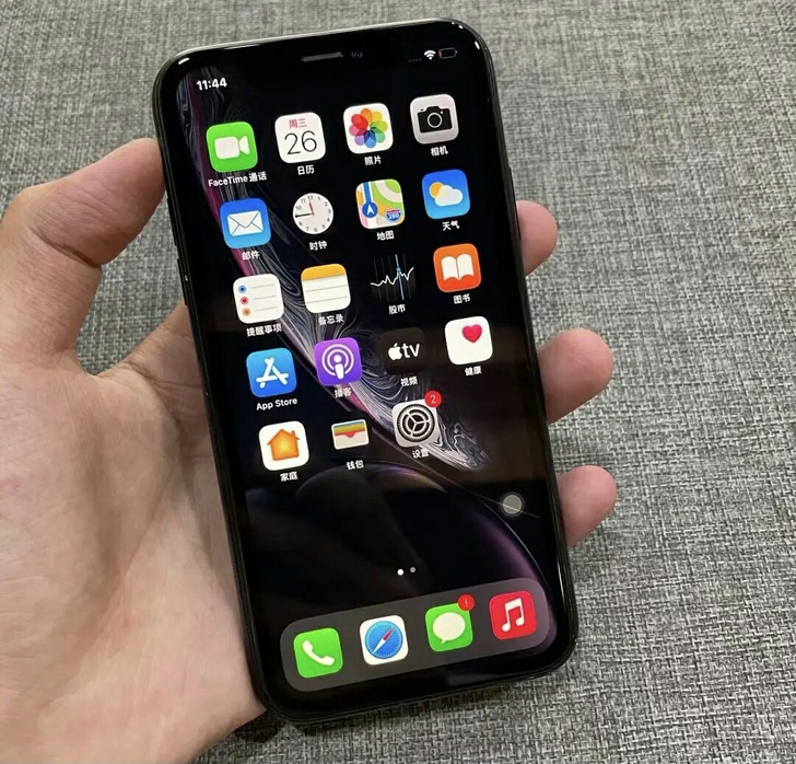 苹果iPhone xr，黑色，128g，九...