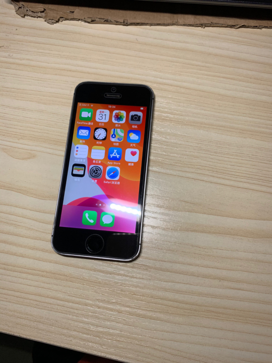 iphone se 无锁!! 全网通32g