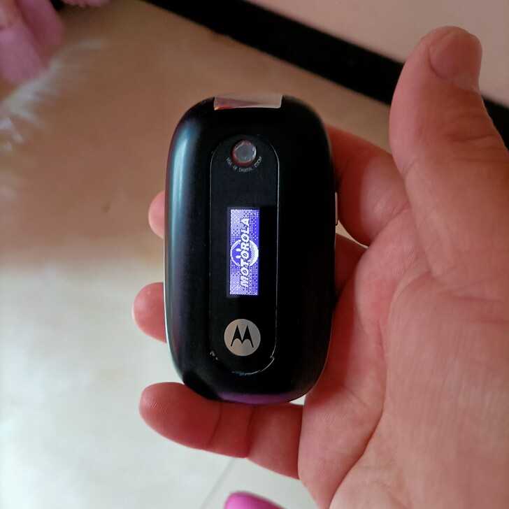 摩托罗拉U6C 手机，开机正常，成色不错，...