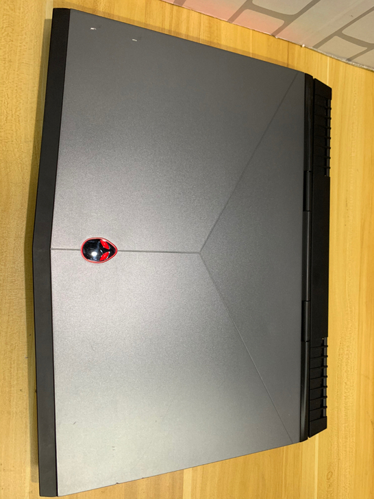 高配游戏本 GTX1070 外星人笔记本