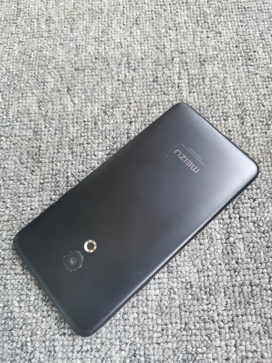 魅族m15 全网通4+64G,无拆无修,屏...