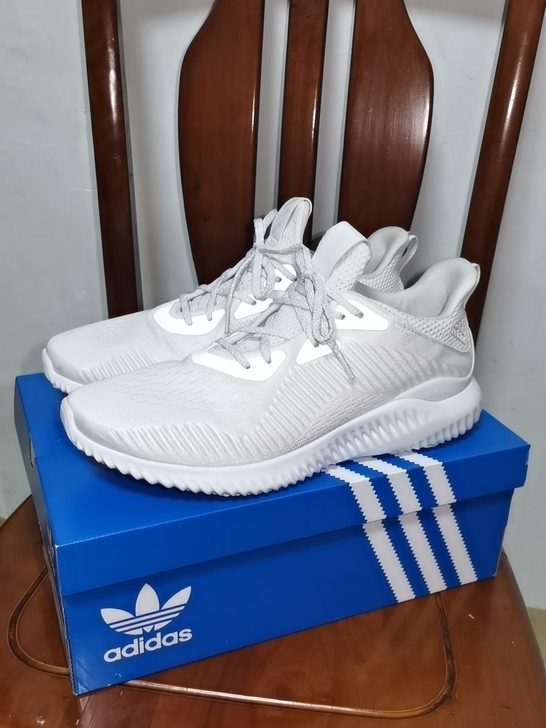 阿迪达斯Adidas阿尔法跑鞋  42.5码