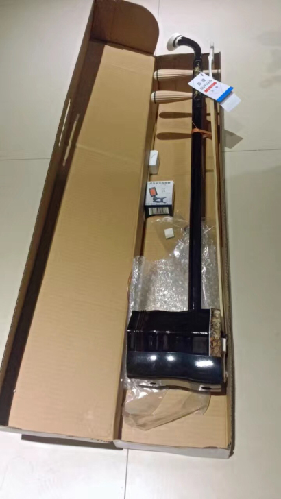 琴行闲置二胡全新未使用,原价780全新包邮...