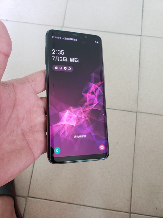 三星s9正品微瑕疵 照片如图 瑕疵点不影响...