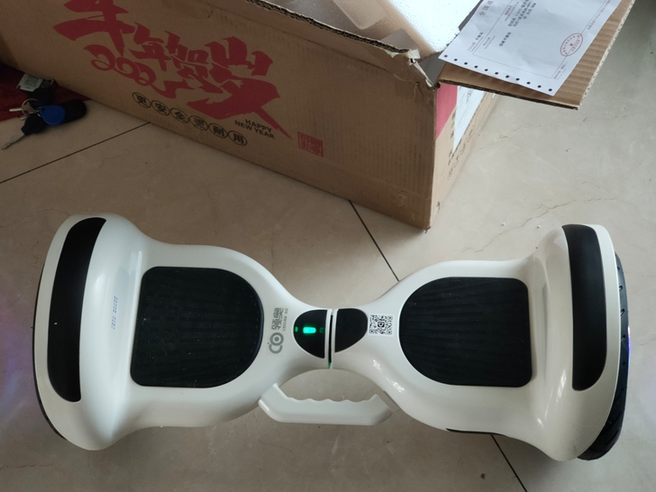 平衡车：五分钟前刚开封！1088买的！心血...