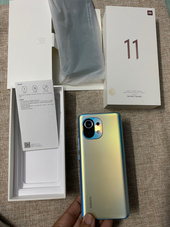 小米11的12+256无锁小米号已退,机子...