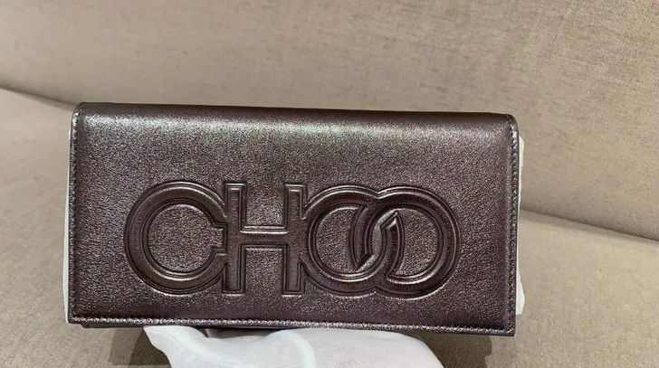 jimmy choo手拿包，灰银色羊皮面料...