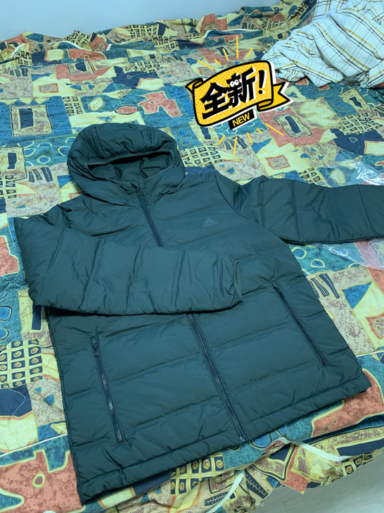 男士阿迪达斯羽绒服，给老公买小了，吊牌拆了...