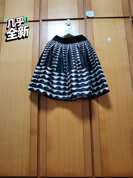 一尺九腰围半身裙,95新