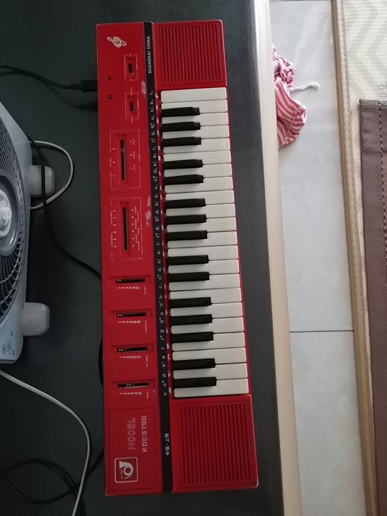 金角牌电子琴KDD3786是80年末90年...