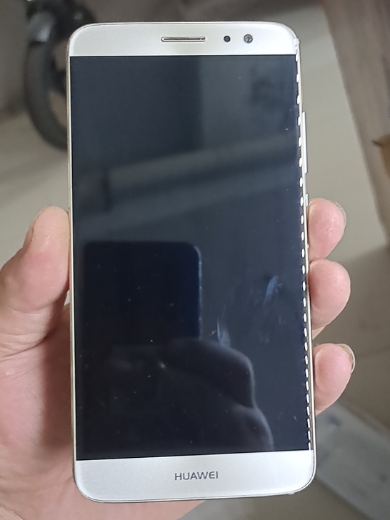 华为麦芒5手机外观9新以上全原无修正常使用...