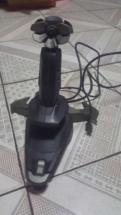 电脑模拟飞行摇杆,有要的联系,新旧程度八成...