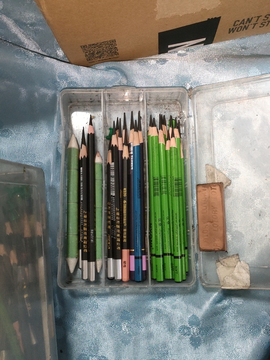 联考校考碳化铅笔炭笔