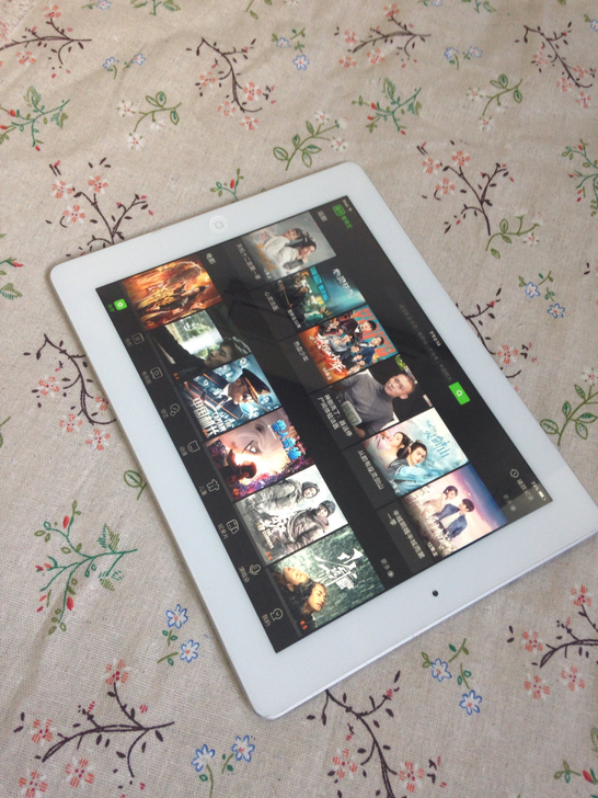 女生自用ipad5网络 平板电脑。 大屏幕...