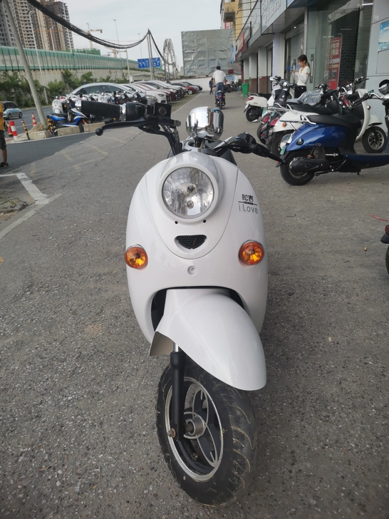 二手电动车,证件齐全。价格优惠。价格不是真...