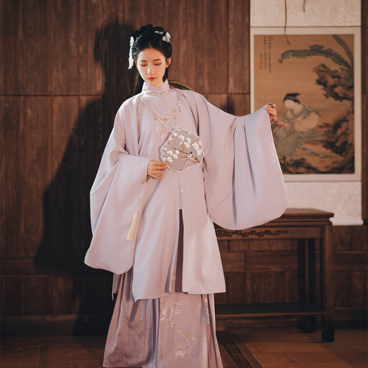 池夏家的汉服